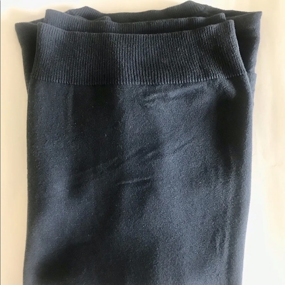 Old Navy Men’s V- Neck Argyle Sweater Black/ Red M - Picture 8 of 11